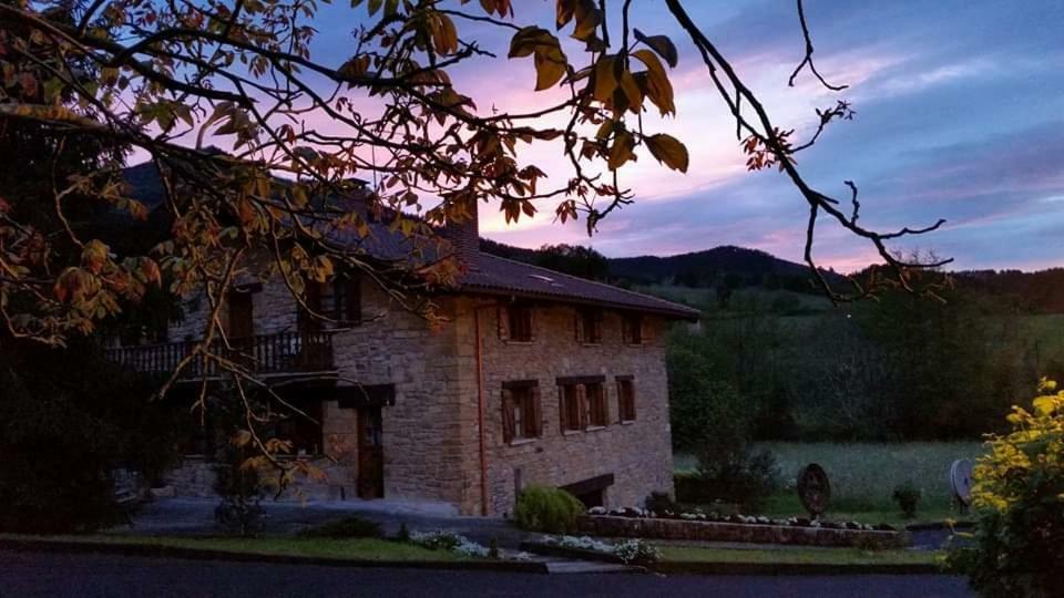 Agroturismo Iberreko Errota Muxika Exteriör bild