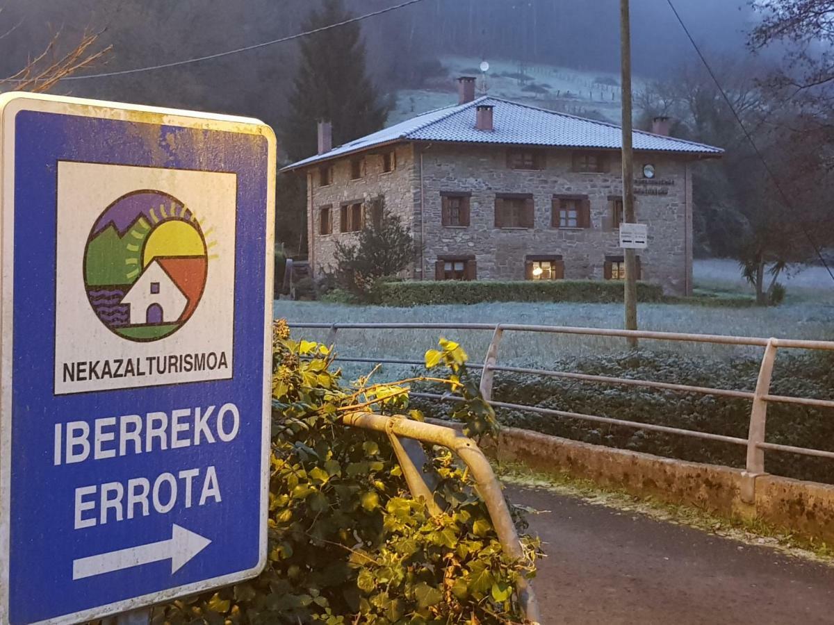 Agroturismo Iberreko Errota Muxika Exteriör bild